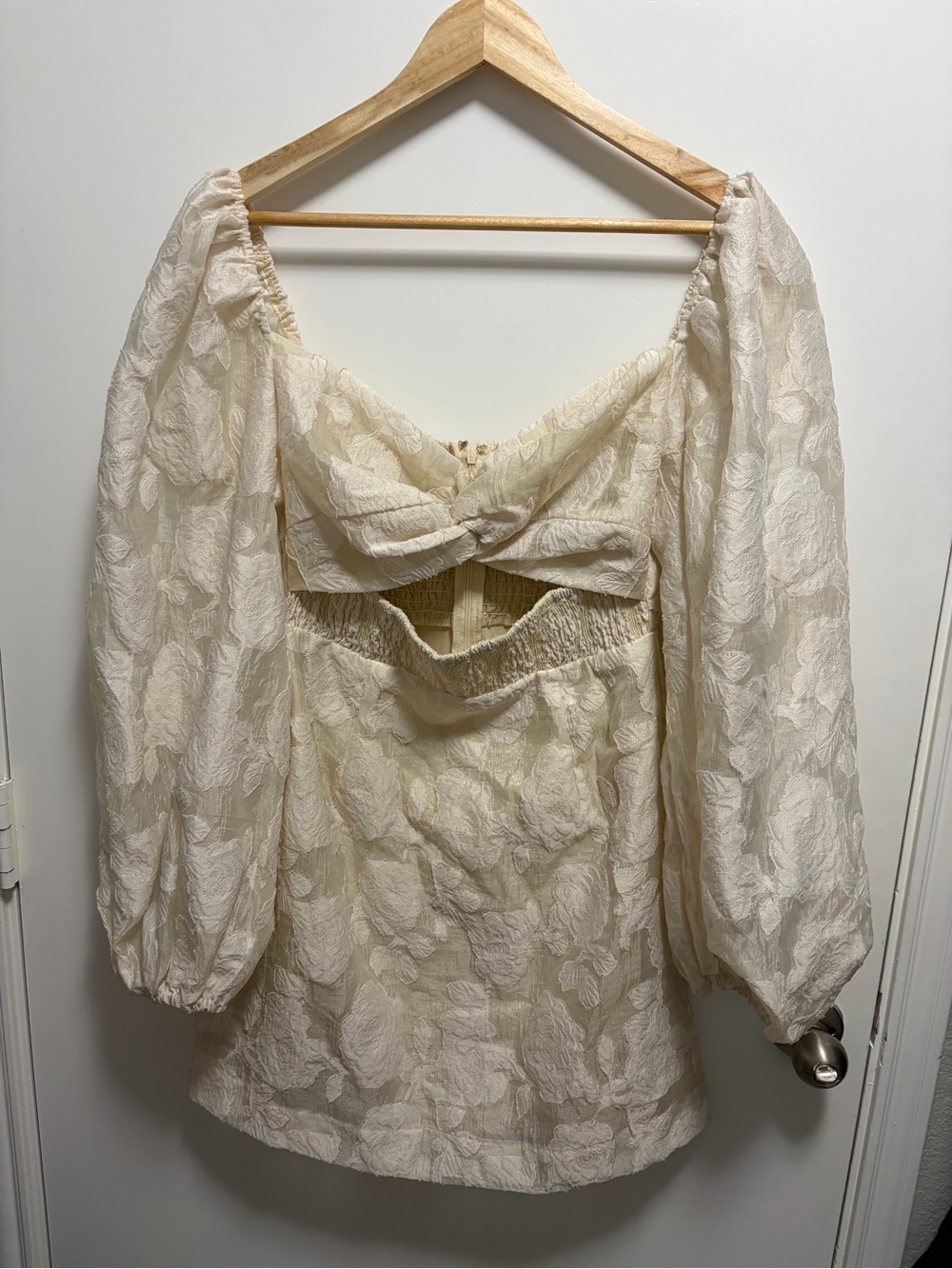 Mable Cream-Colored Floral Textured Jacquard Mini Dress Size Medium